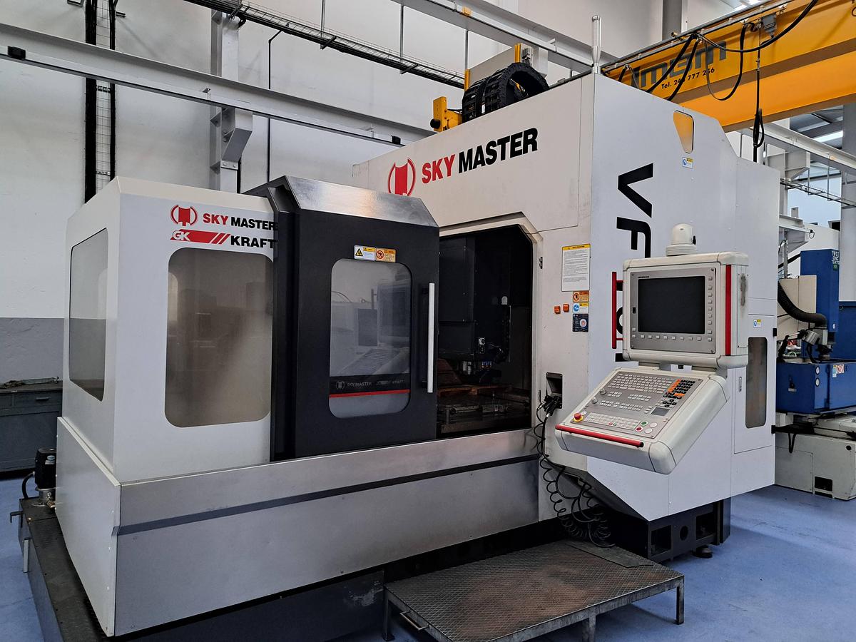 Used 2017 Centro de maquinação Sky Master VF1615