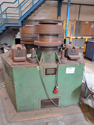 Used Máquina de dobrar perfis e tubos