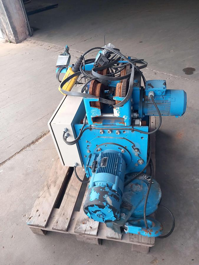 Used Guincho VICINAY 3,2 Tn