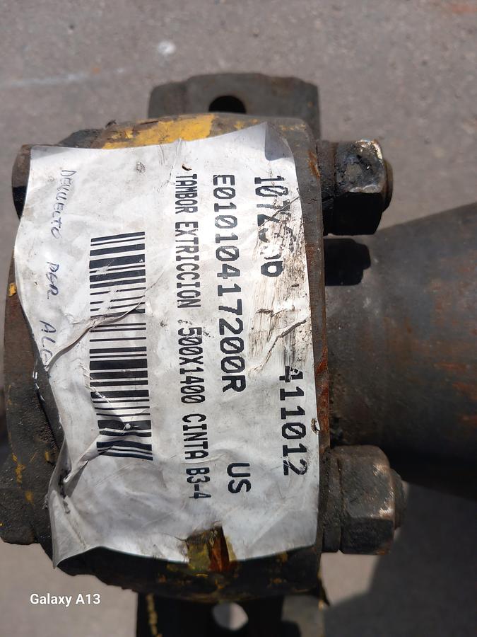 Used Tambor de acionamento com banda de rodagem ranhurada 500 x 750