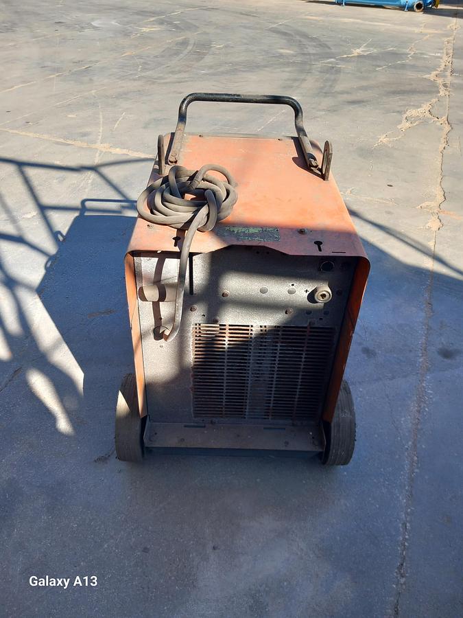 Used Máquina de soldar ABB Law 350R