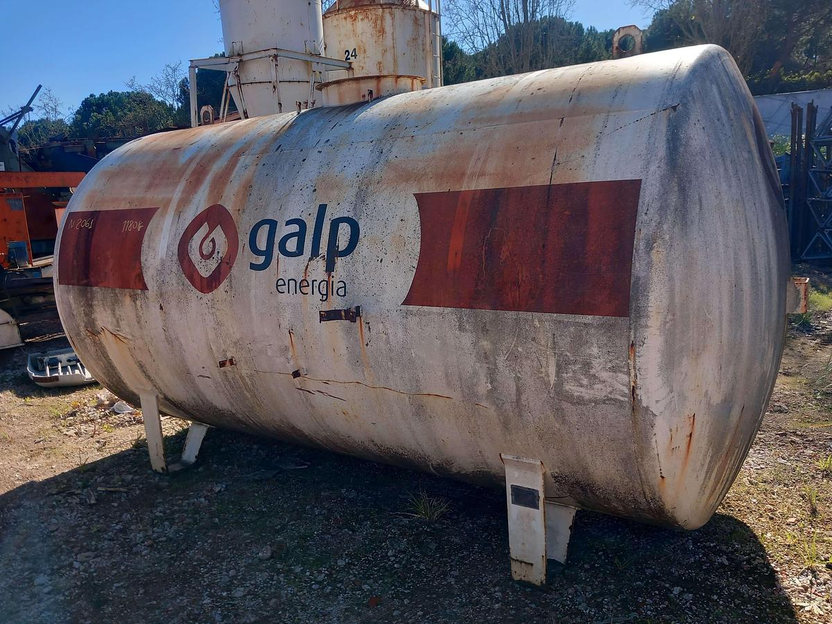 Used Reservatório de ferro para combustivel