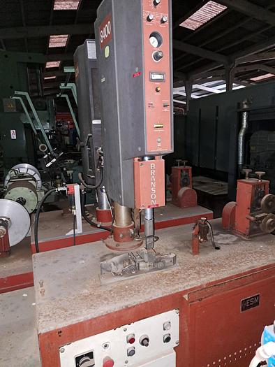 Usado Máquina de soldar plástico BRANSON 8400