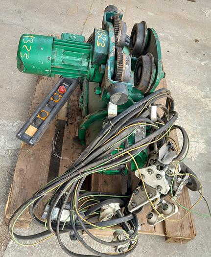 Usado Guincho elétrico de 800 kg