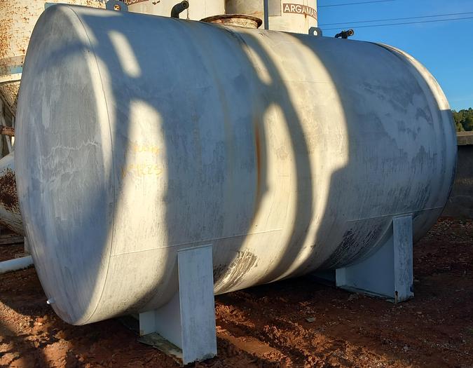 Used Depósito de combustível de 25 mil litros