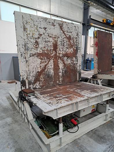 Usado Vira Moldes MORELLO RIB90 de 4 ton