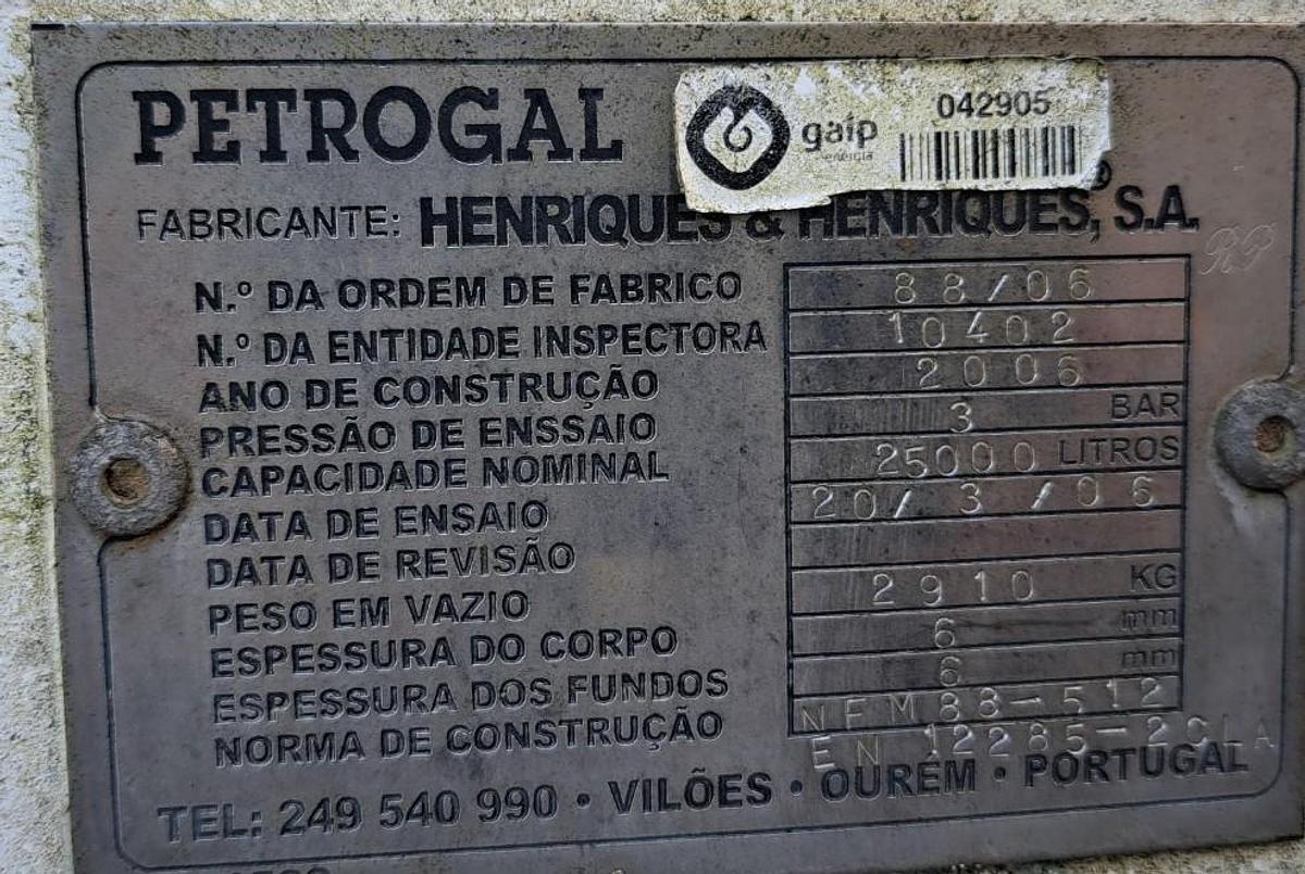 Used Reservatório de ferro de 25.000l para combustível 