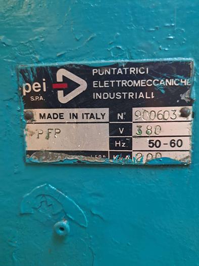 Used Máquina de soldar por pontos PFP 