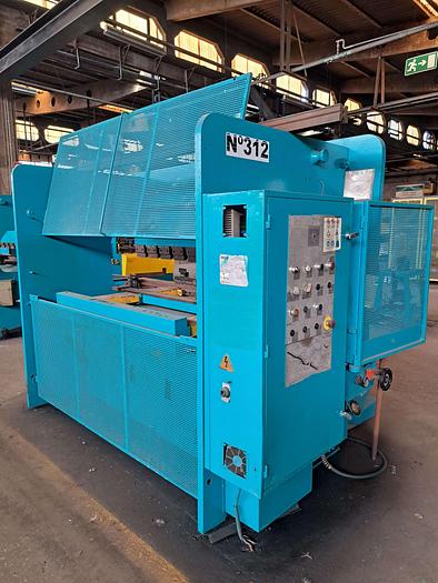 Used Quinadeira "ADIRA" 63 ton x 2500mm, modelo QHS-6325 CB