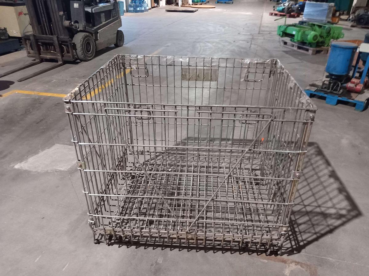 Used Caixas/contentores metálicos multiuso de 0,9 x 1,15 x 0,9 mt