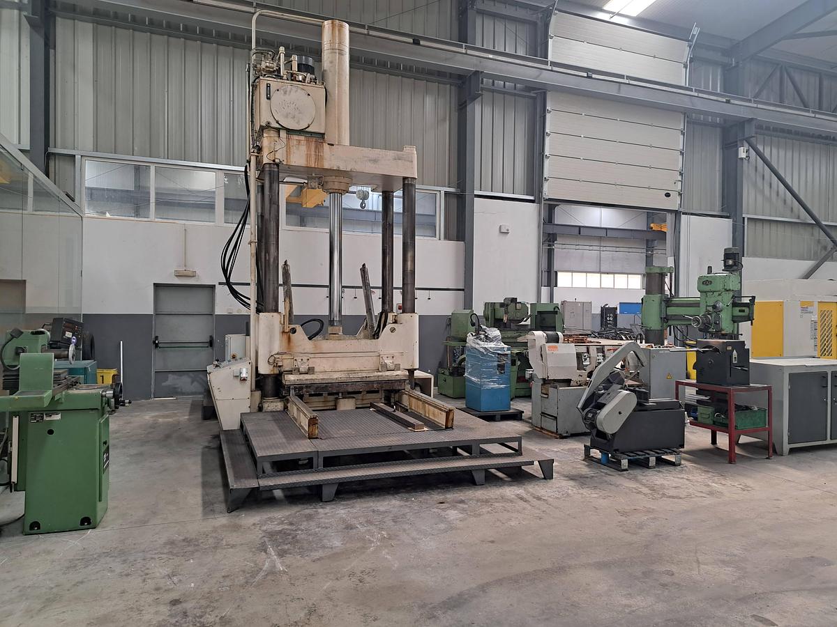 Used Prensa hidráulica TUS 160