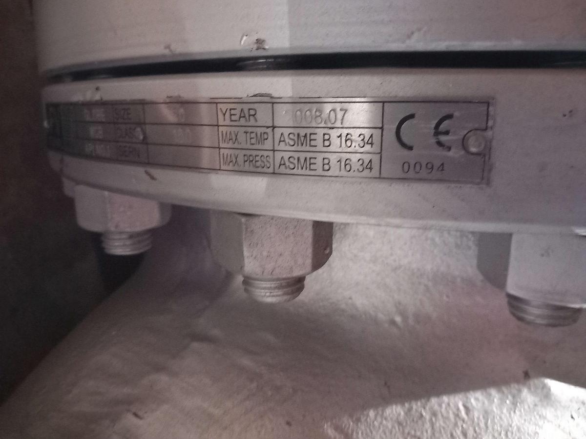 Used 2008 Valvula manual Fluval WCB DN-250