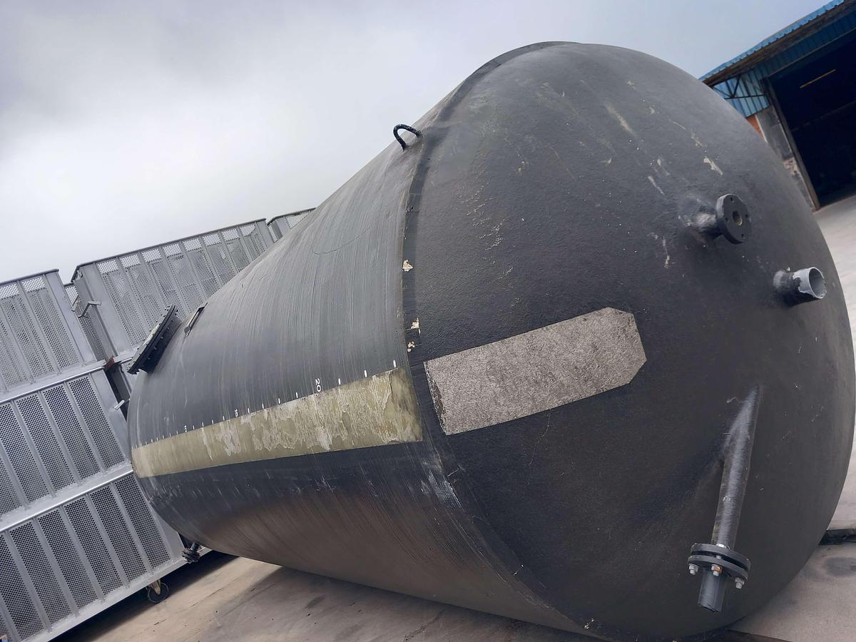 Used Reservatório de fibra de 25000 litros