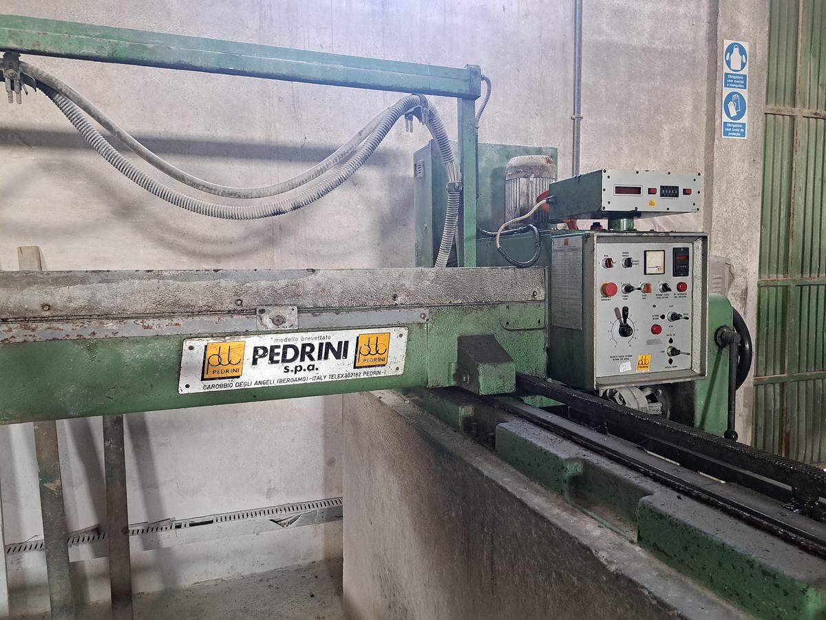Used Máquina de ponte Pedrini
