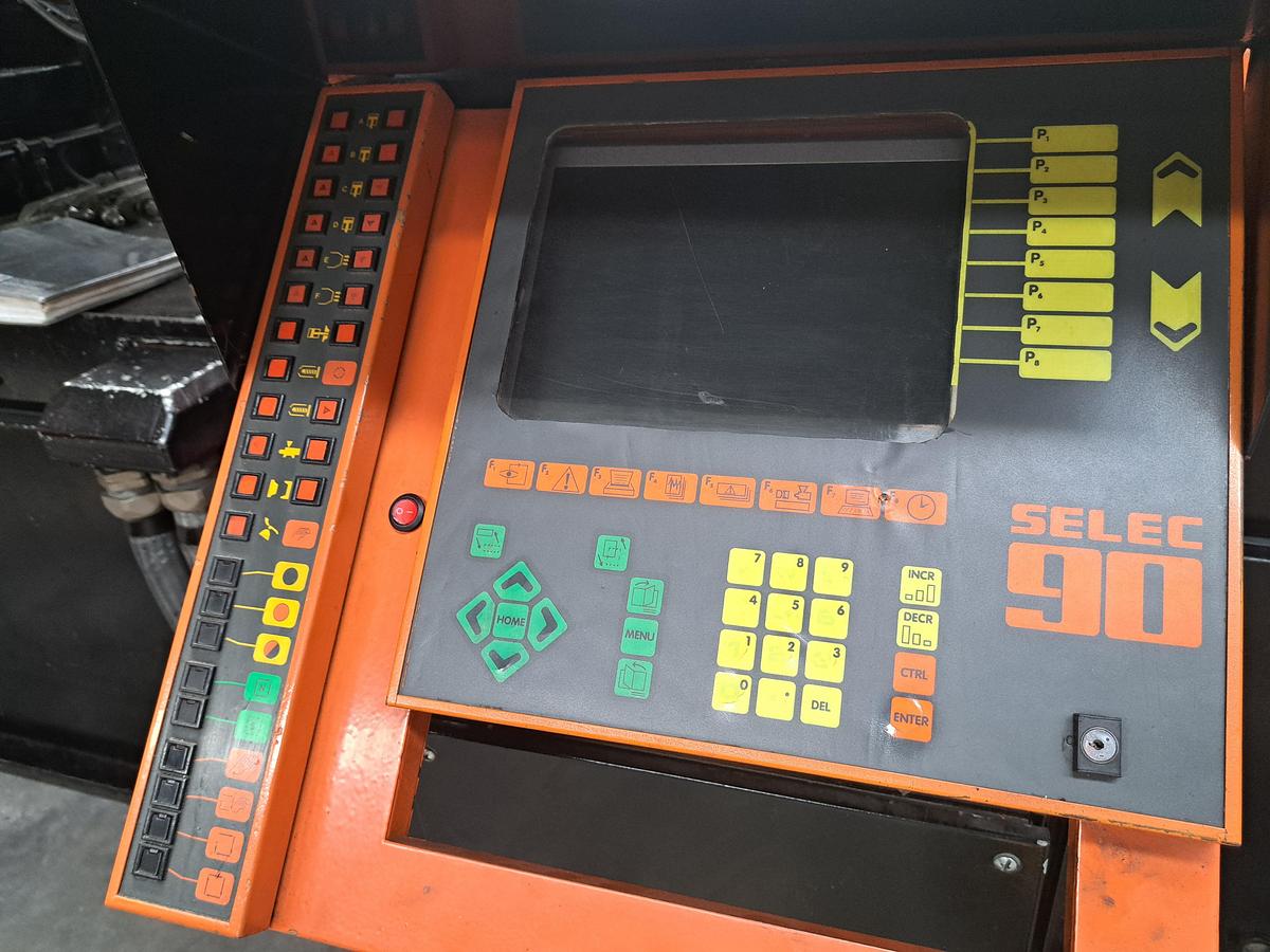 Used 1988 SANDRETTO EUROMAP 1960-350 Serie hp 350 S7 350