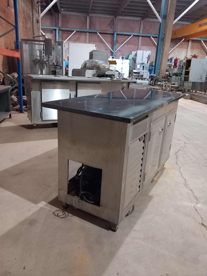 Used Arca de frio com pedra marmore