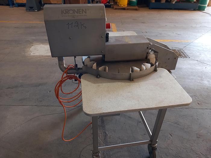 Used Máquina de cortar vegetais KRONEN 1180-122