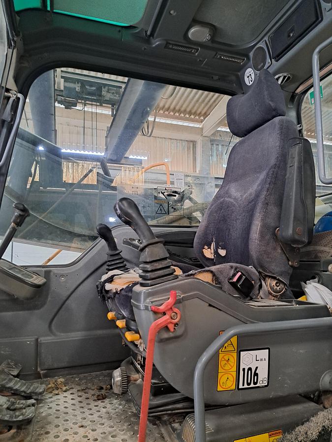 Used Giratória de rastos VOLVO EC360 BLC