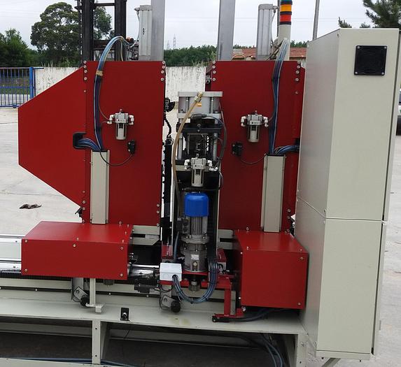 Usado Punçonadora automática VILAMAQ