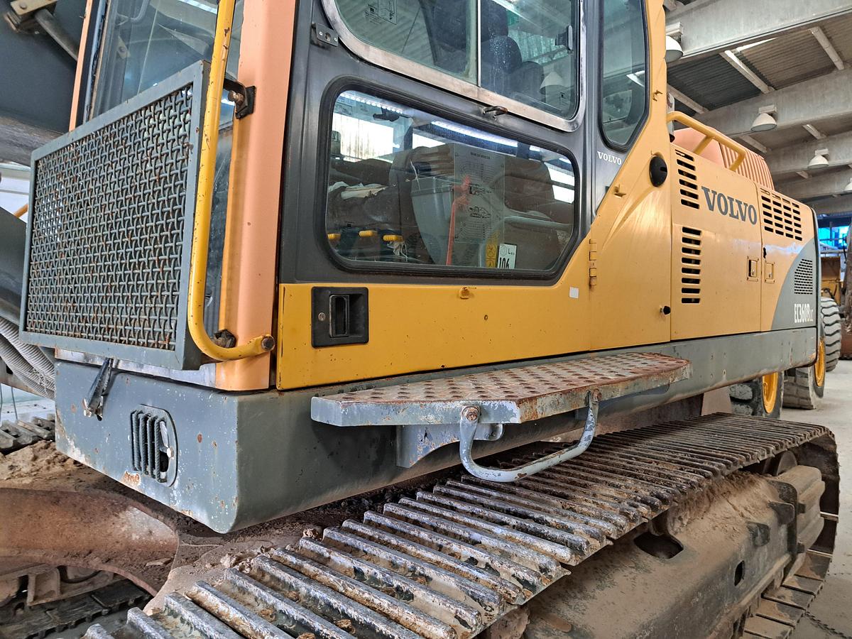 Used Giratória de rastos VOLVO EC360 BLC