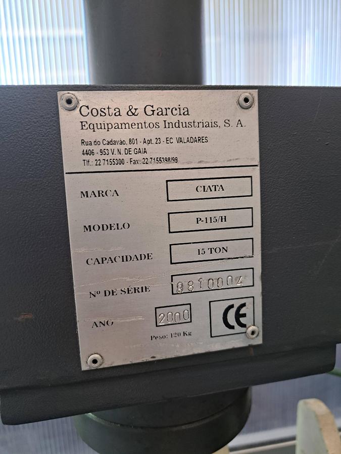 Used Prensa hidráulica de 15 ton