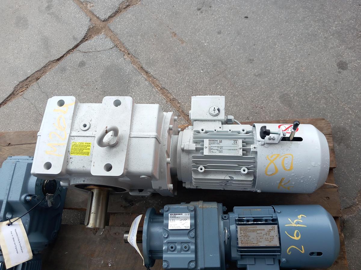 Used Motor com caixa redutora Siemens 2KJ1604-1EM13-1AF2-Z