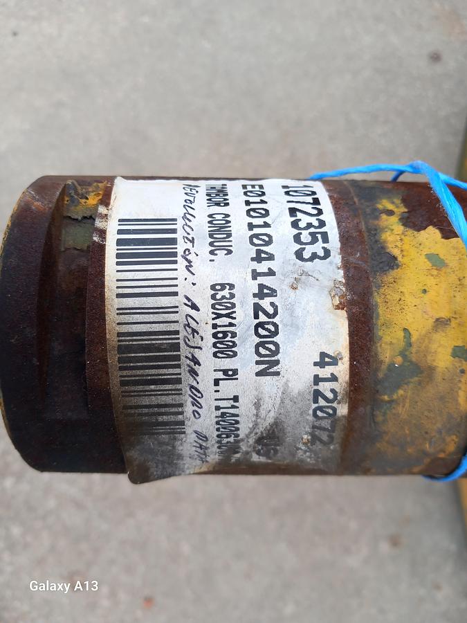 Used Tambor de acionamento com banda de rodagem ranhurada 630 x 1600