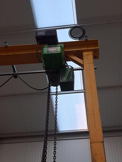 Usado Pórtico rolante com guincho STAHL de 1 ton