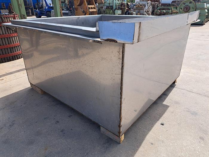 Used Reservatório de inox quadrangular