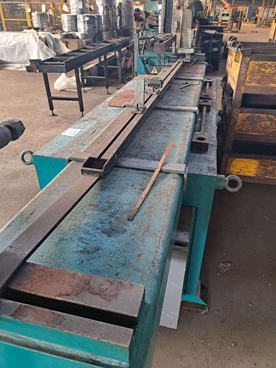 Used Máquina de virar tubo AMOB modelo CH60