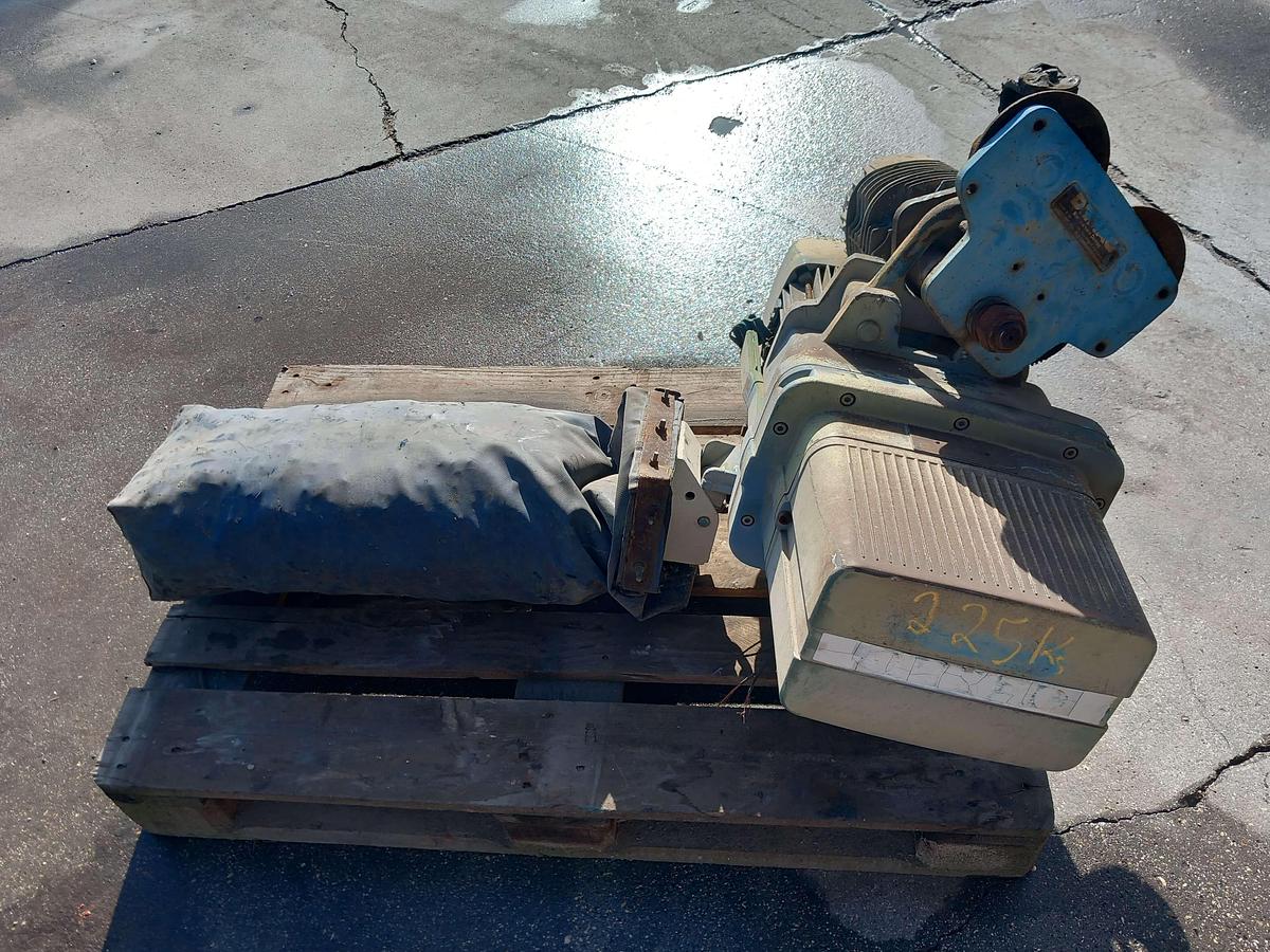 Used Guincho DEMAG 2 Tn