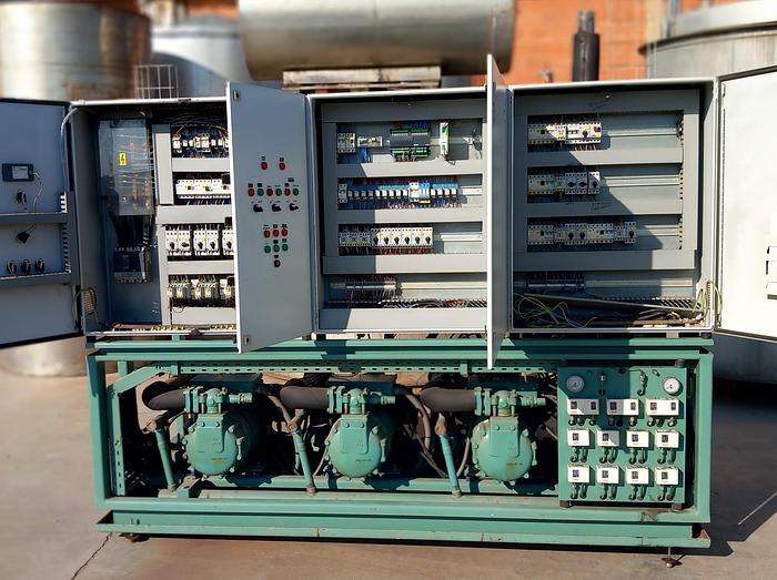 Used Grupo de frio composto por 2 centrais e 14 evaporadores PECOMARK / SKK /CENTAURO