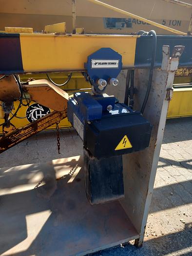 Used Guincho elétrico de bandeira de 250kg