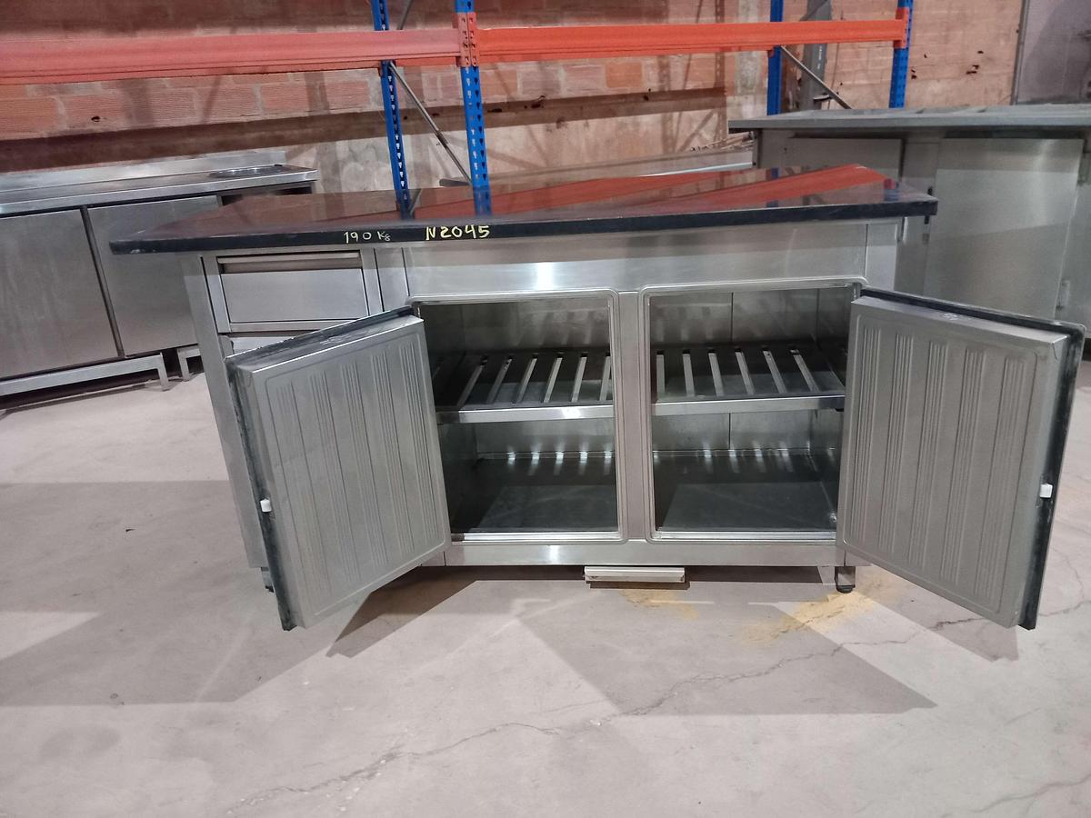 Used Arca de frio com pedra marmore