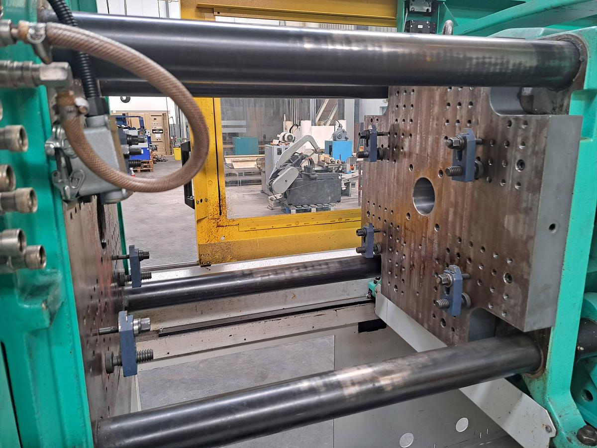 Used Máquina de injeção ARBURG 470S 1300-350