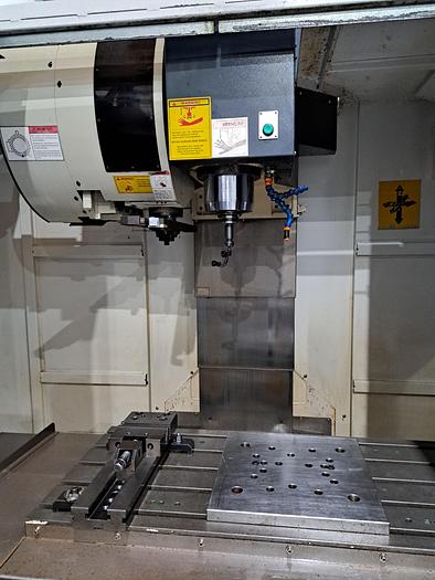 Usado Centro de maquinação MANFORD VL1000