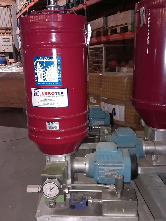 Used Bomba lubrificação eletrica Lubrotek 