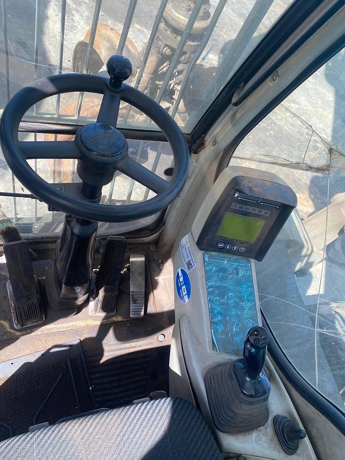 Used 2000 Liebherr A904