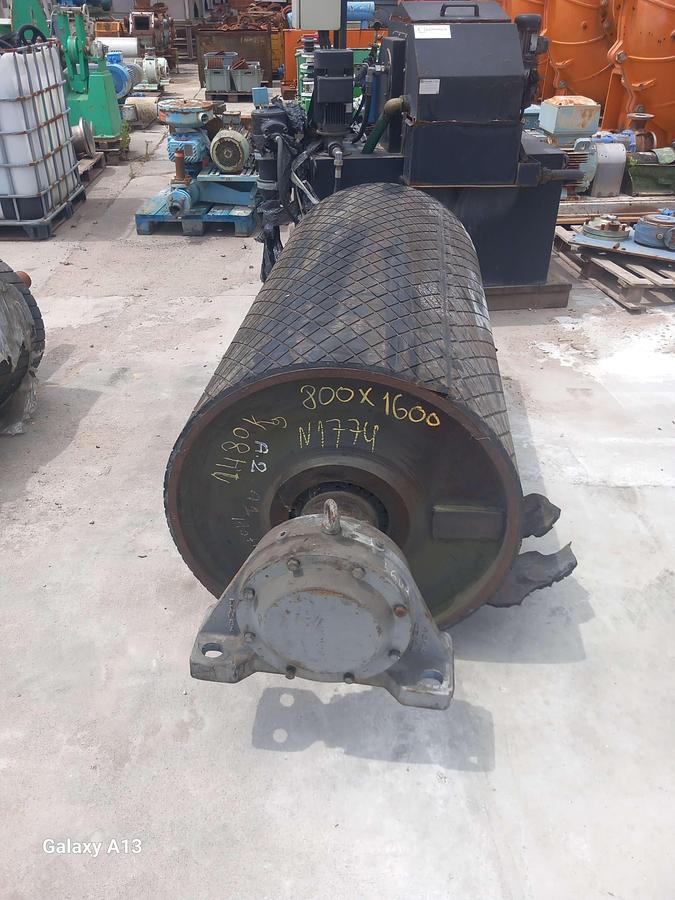 Used Tambor de acionamento emborrachado nervurado 800 x 1600 