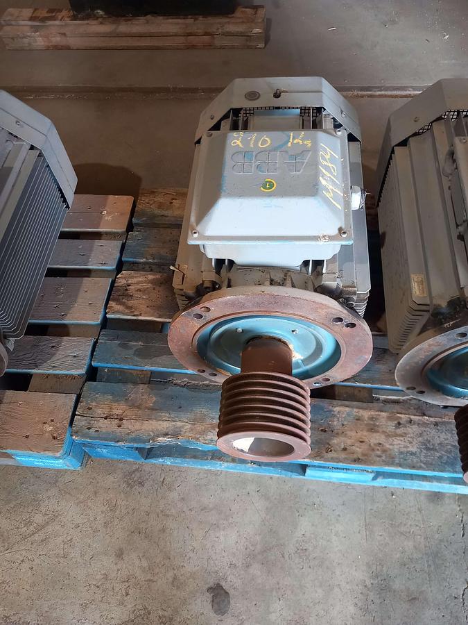 Used ABB Motors M2AA 200MLB 2
