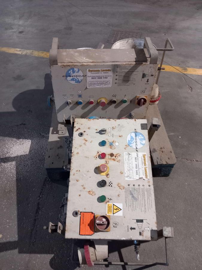 Used Plataforma elevatória