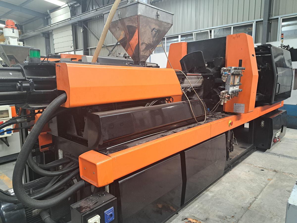 Used 1991 SANDRETTO EUROMAP 612-150 Serie Otto 150 S8 150