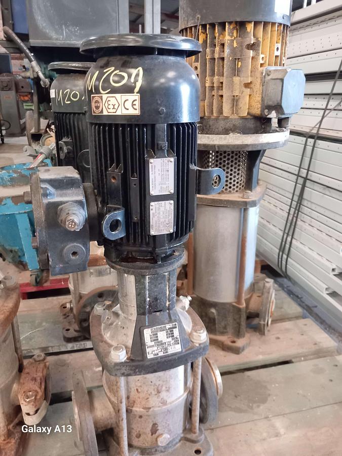 Used Motor con bomba GRUNDFOS CRN 15 02E FGJ GD E HQ