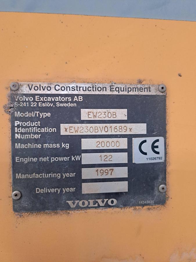 Used Escavadora de rodas VOLVO AKERMAN EW230B