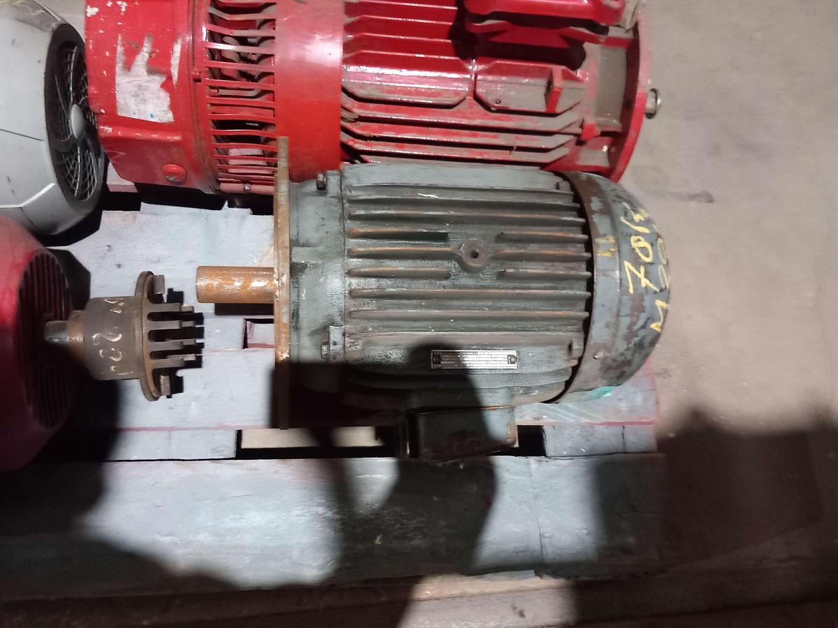 Used Motor elétrico industrial AEG 10 CV