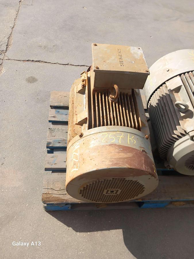 Used Motor elétrico Siemens 40 CV
