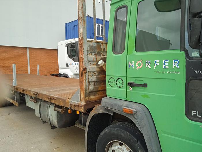Used Camião Volvo FL6-15