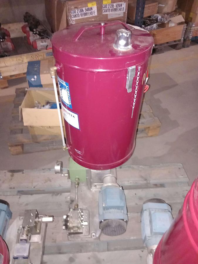 Used Bomba lubrificação eletrica Lubrotek 