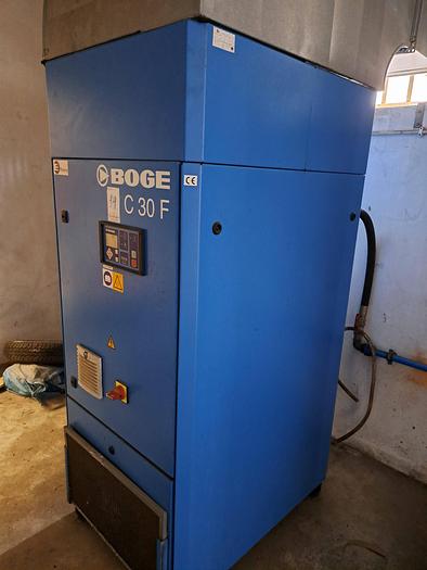 Usado Compressor de parafuso BOGE C30 F + secador + depósito de Ar