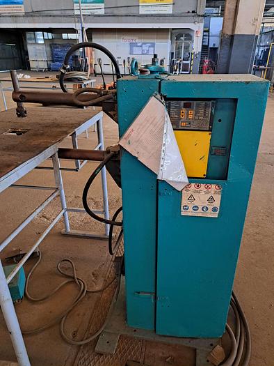 Used Máquina de soldar por pontos ARO